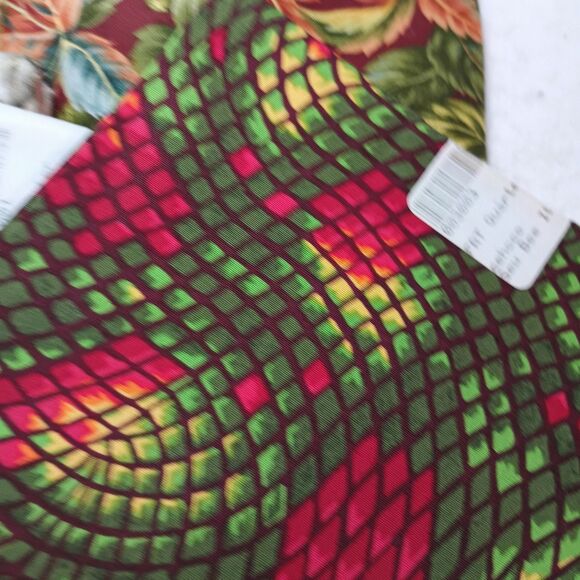 Vtg. Quilting Fabric Mix Lot Fat Quarters and Large Cut 6 Pieces Craft Lot #4 - Picture 2 of 10